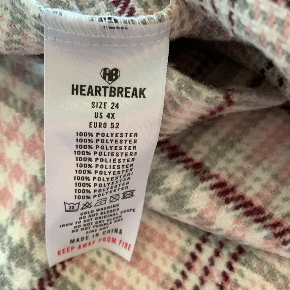 🌺HEARTBREAK PLAID SHACKET🌺 - Picture 5 of 5